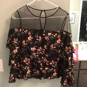 White House black market spring top